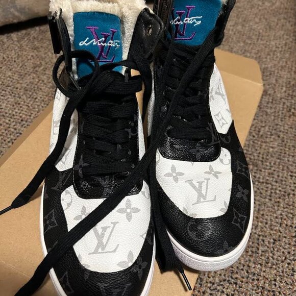 LOUIS VUITTON RIVOLI HIGH TOP SNEAKERS - Picture 4 of 6